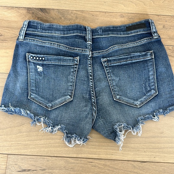 Blank NYC The Astor Cut-Off Short - Picture 2 of 4